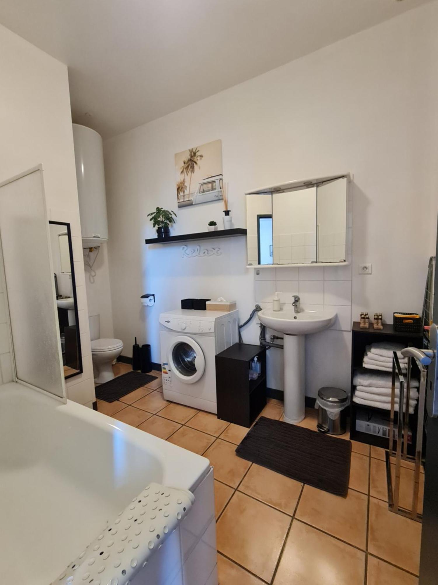 Le Prieure - Studios Jusqu'A 4 Personnes Вильнёв-ле-Безье Экстерьер фото